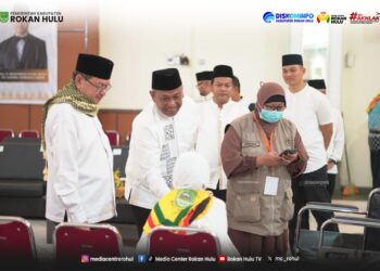 Suasana Penuh Haru Sambut 189 Dhuyufurrahman Rokan Hulu di Batam