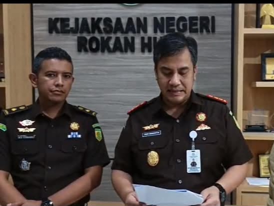 Kejari Rohul Tetapkan 4 Tersangka Kasus Kredit Fiktif Bank BRK Syariah, Kerugian Negara Capai Rp2,5 Miliar